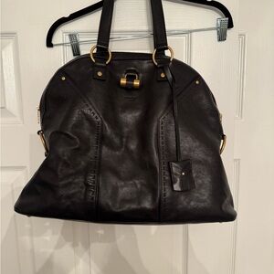 Black Leather Women's Bag

ICONIC YSL MUSE BAG
